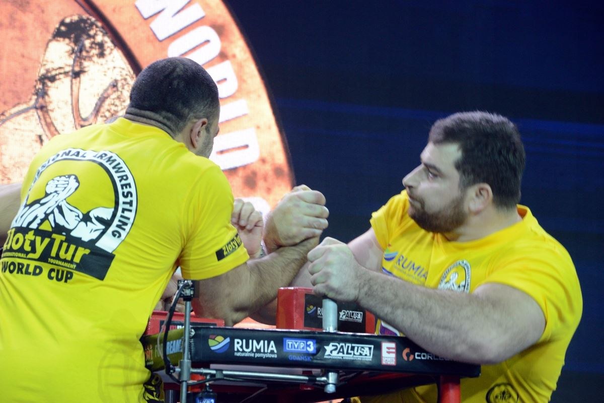 Zloty Tur 2016 Right Hand By Donat Supinski