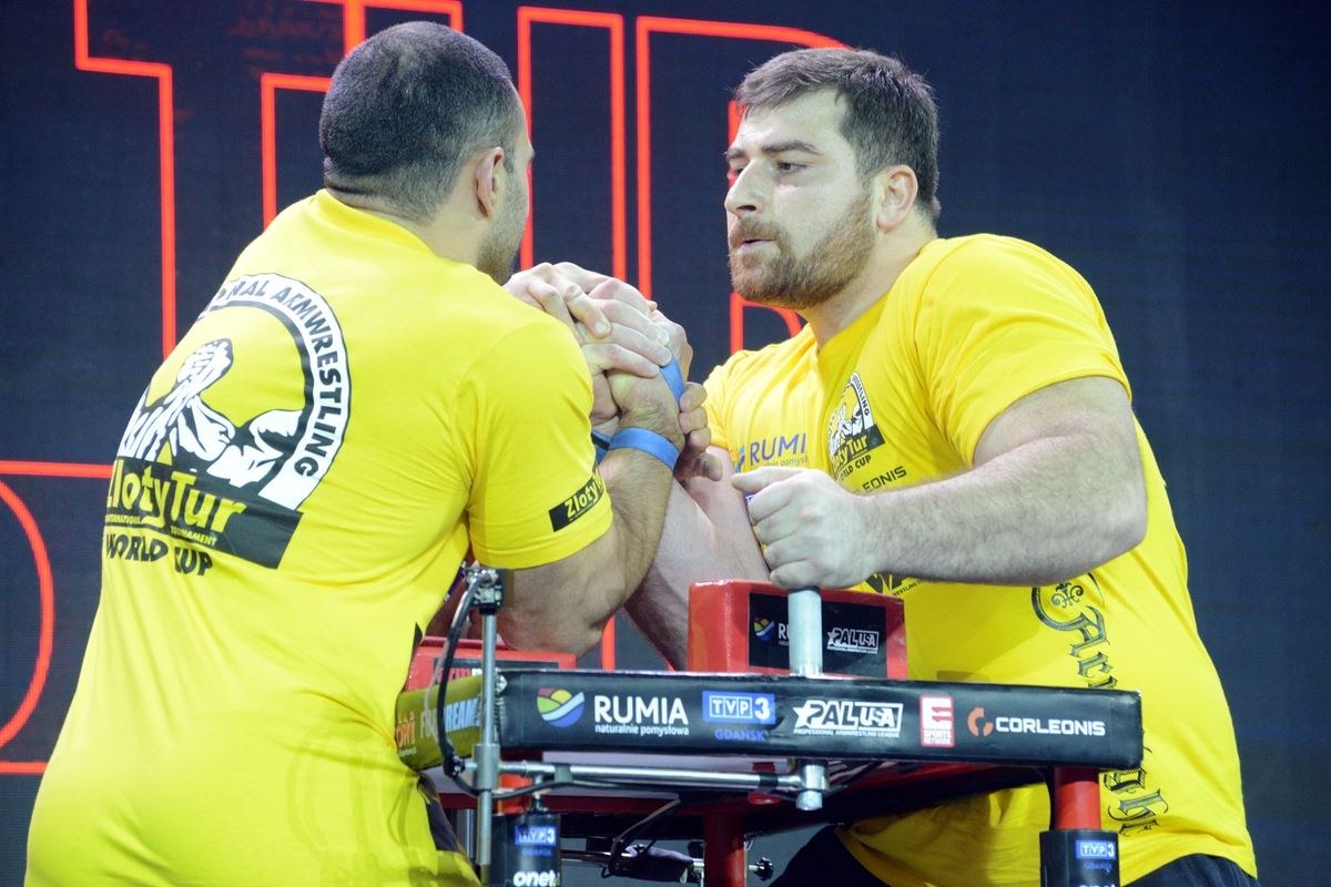 Zloty Tur 2016 Right Hand By Donat Supinski