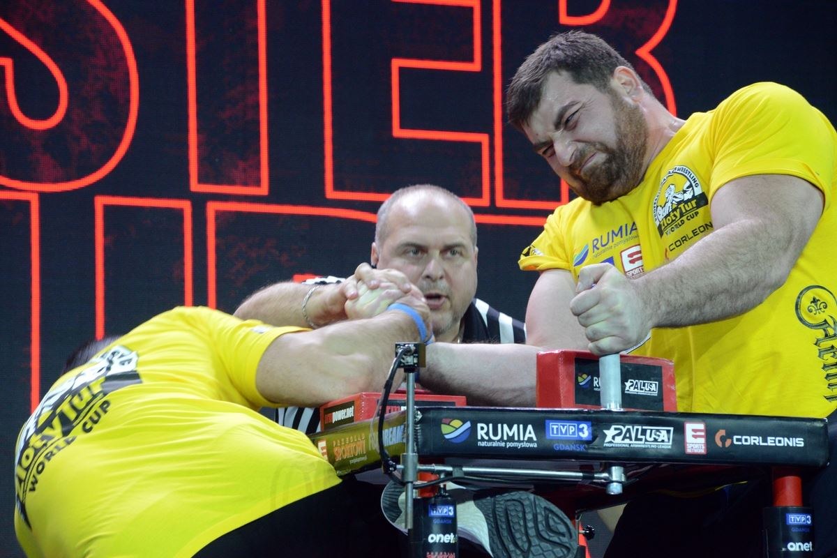 Zloty Tur 2016 Right Hand By Donat Supinski