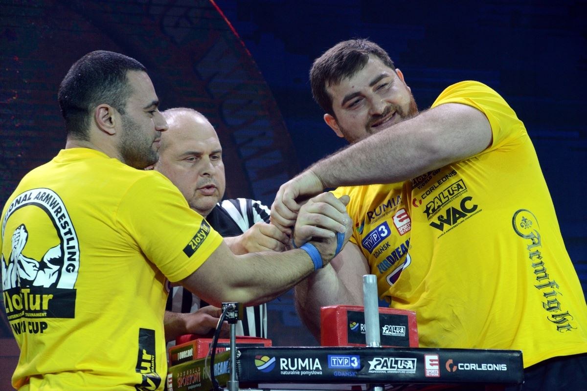 Zloty Tur 2016 Right Hand By Donat Supinski