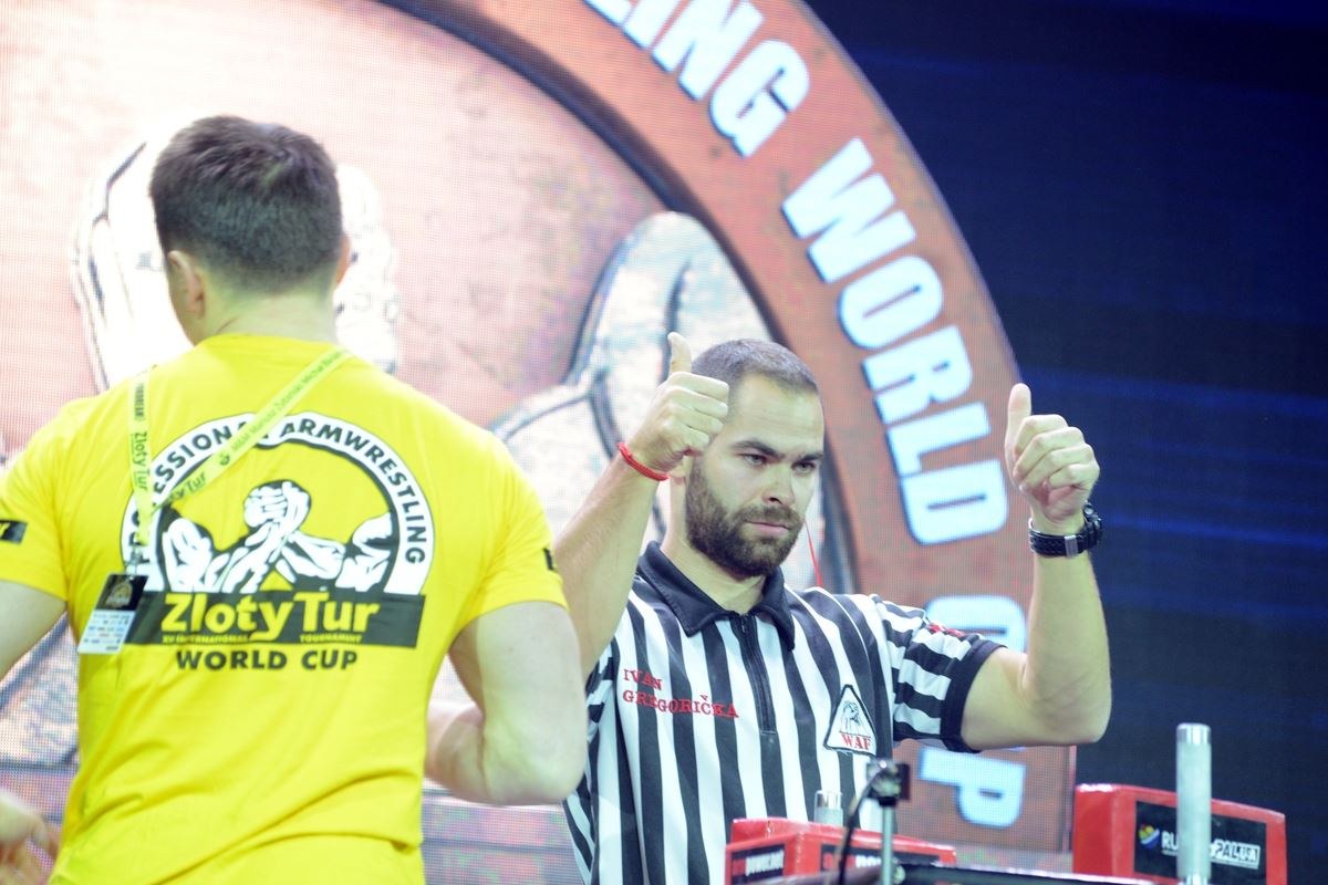 Zloty Tur 2016 Right Hand By Donat Supinski