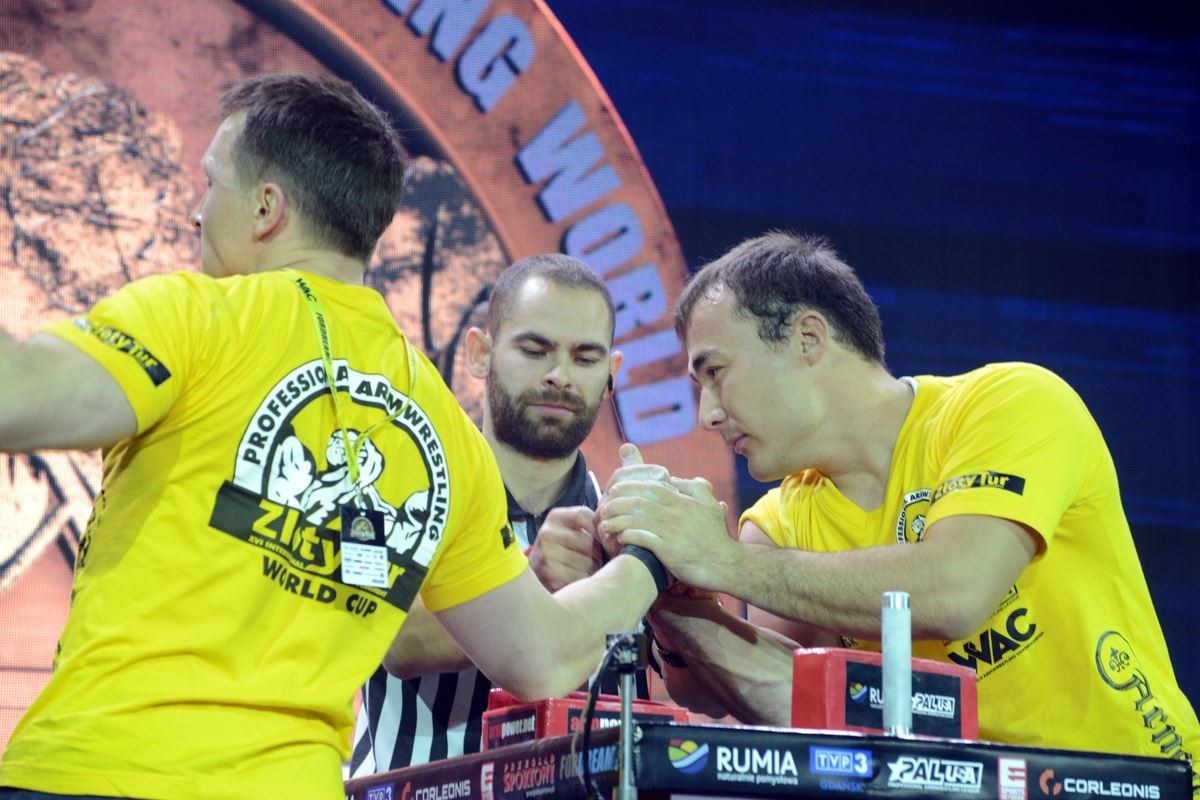 Zloty Tur 2016 Right Hand By Donat Supinski