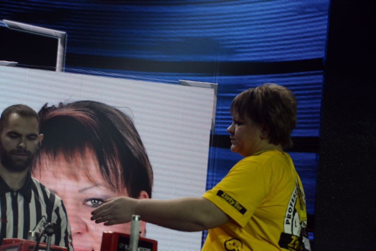 Zloty Tur 2016 Right Hand By Donat Supinski