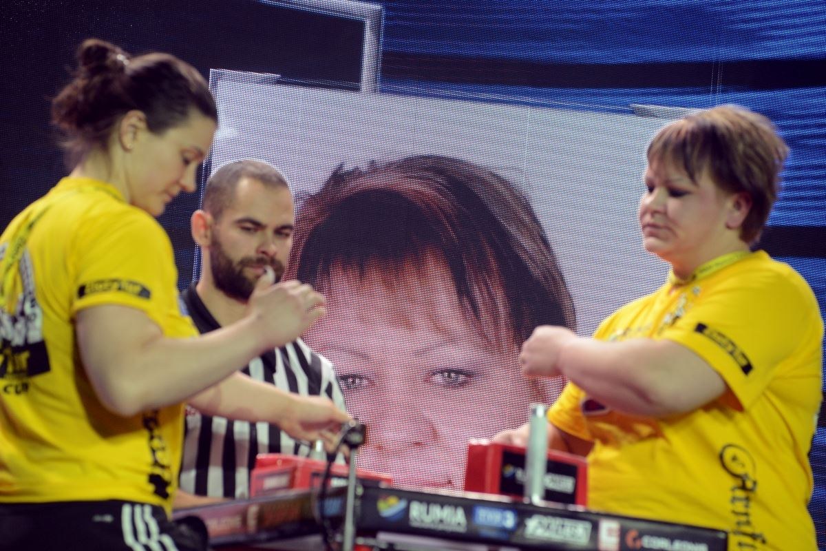 Zloty Tur 2016 Right Hand By Donat Supinski