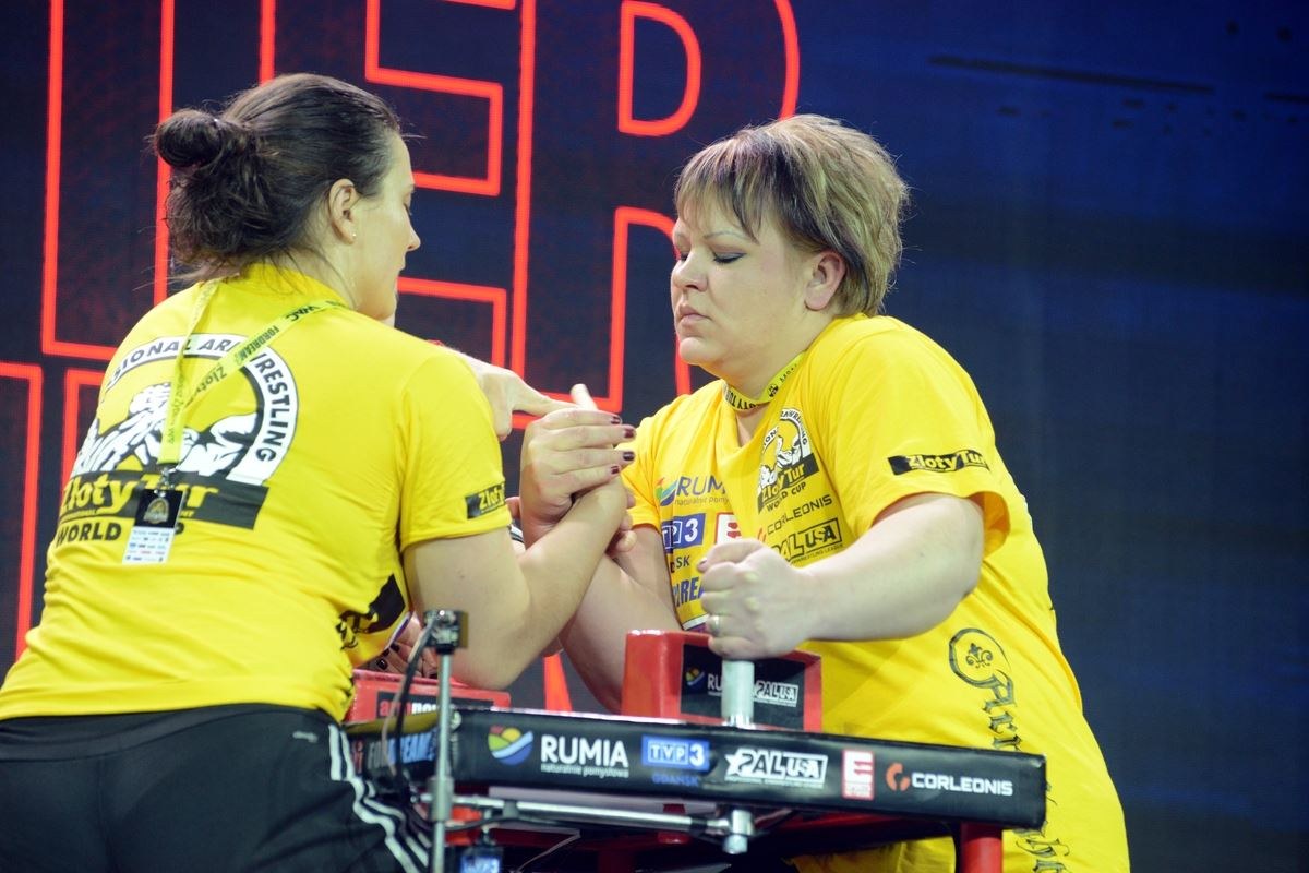 Zloty Tur 2016 Right Hand By Donat Supinski