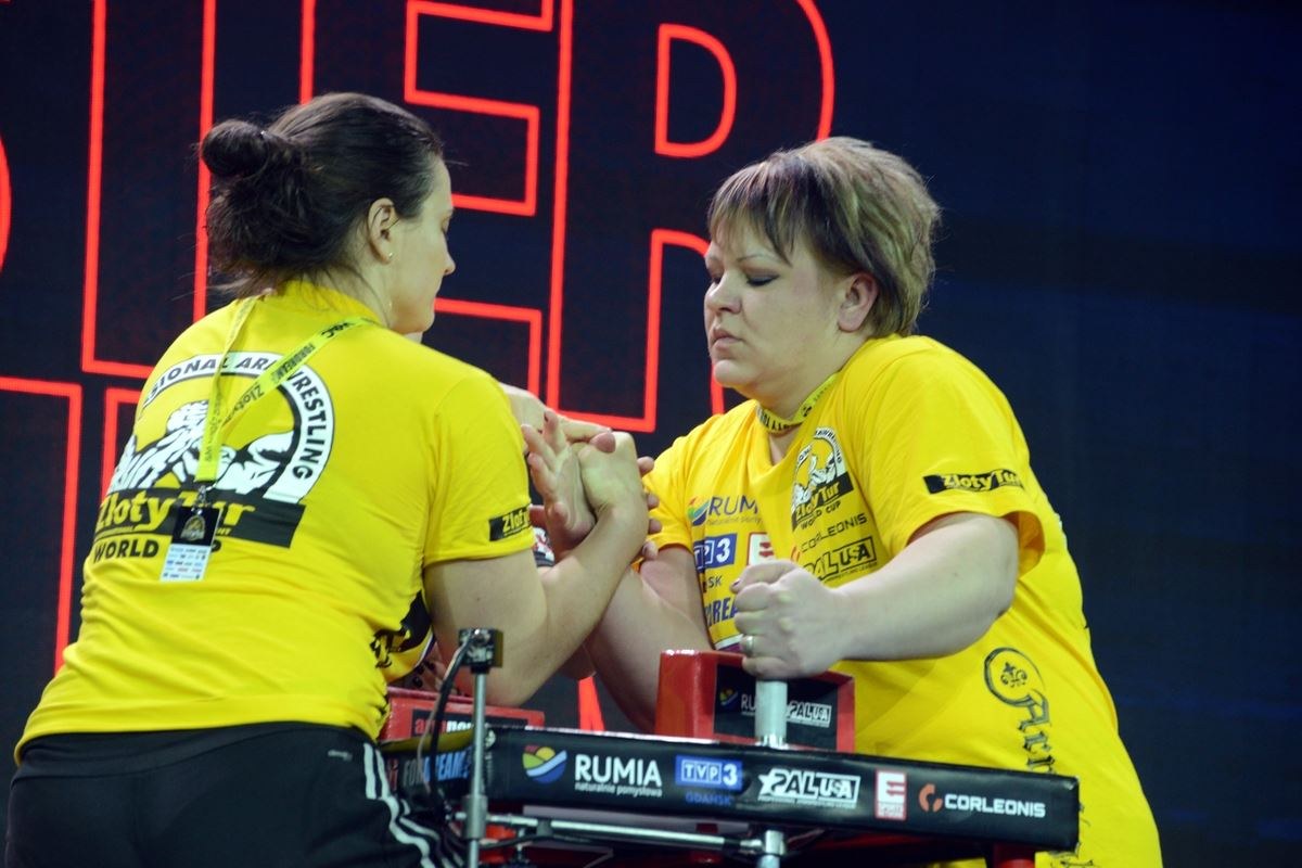 Zloty Tur 2016 Right Hand By Donat Supinski