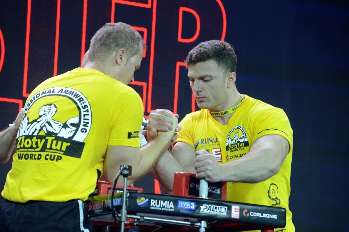 Zloty Tur 2016 Right Hand By Donat Supinski