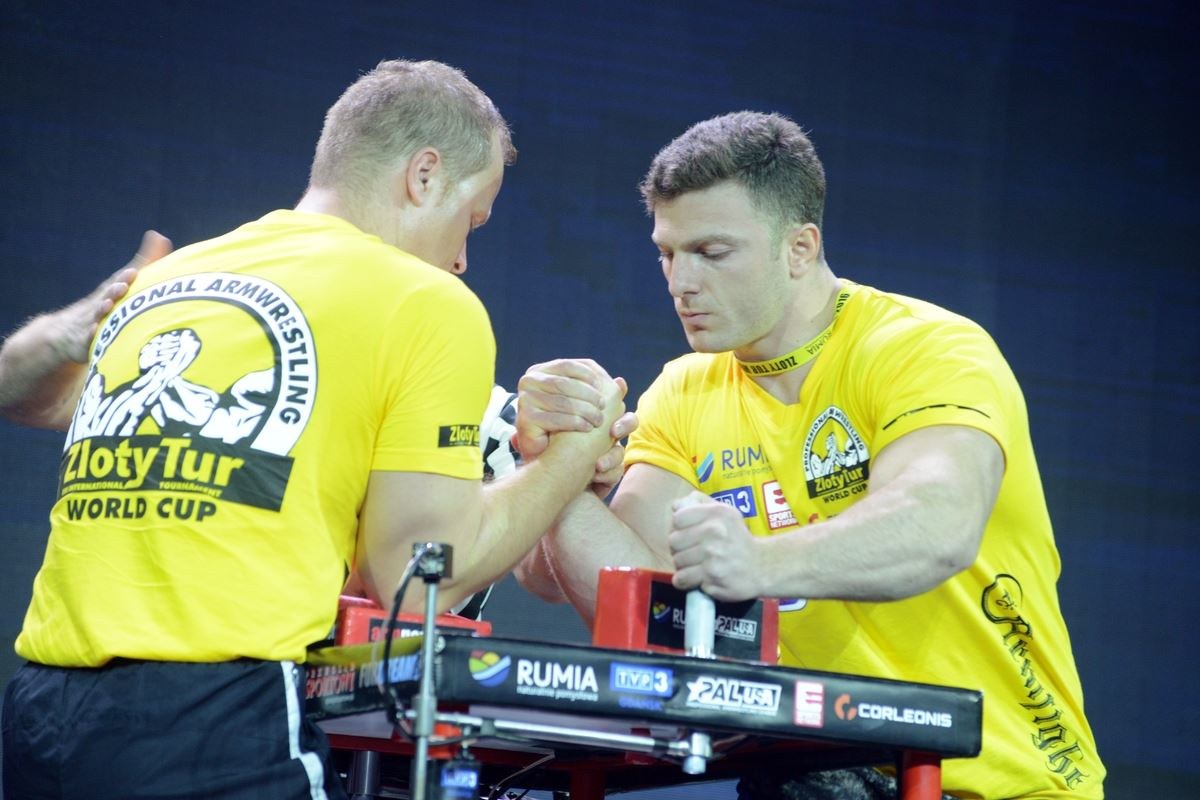 Zloty Tur 2016 Right Hand By Donat Supinski