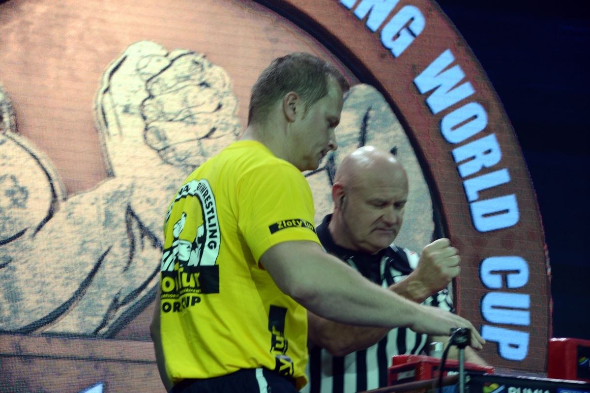 Zloty Tur 2016 Right Hand By Donat Supinski