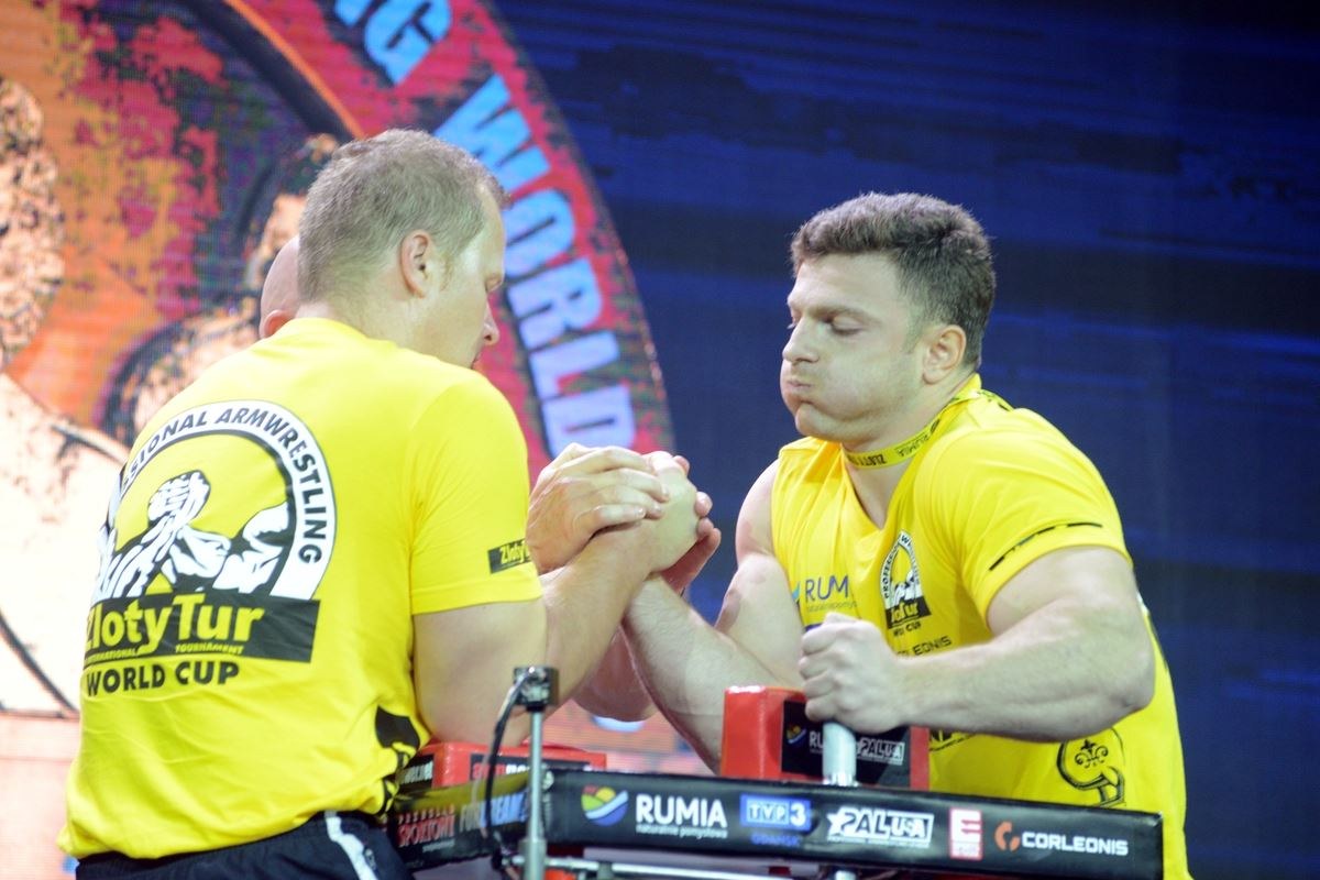 Zloty Tur 2016 Right Hand By Donat Supinski