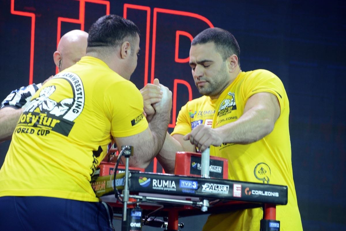 Zloty Tur 2016 Right Hand By Donat Supinski