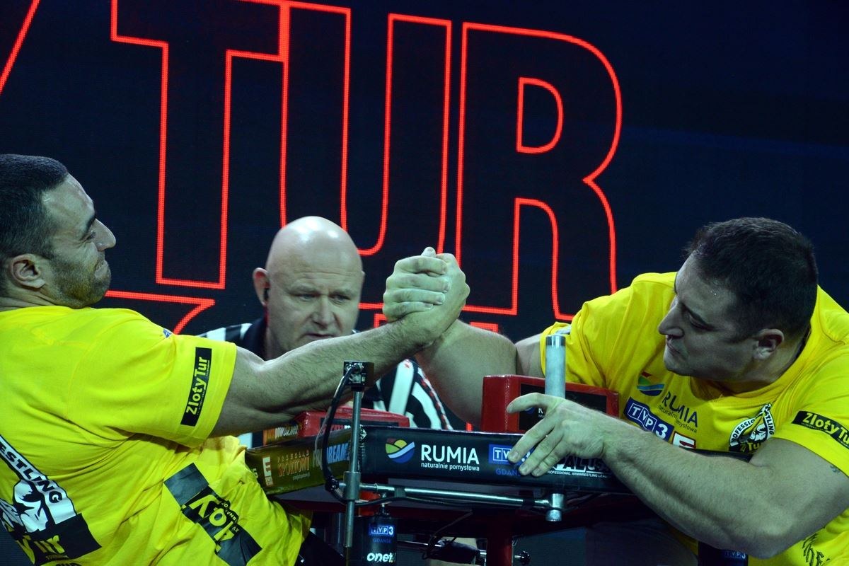 Zloty Tur 2016 Right Hand By Donat Supinski