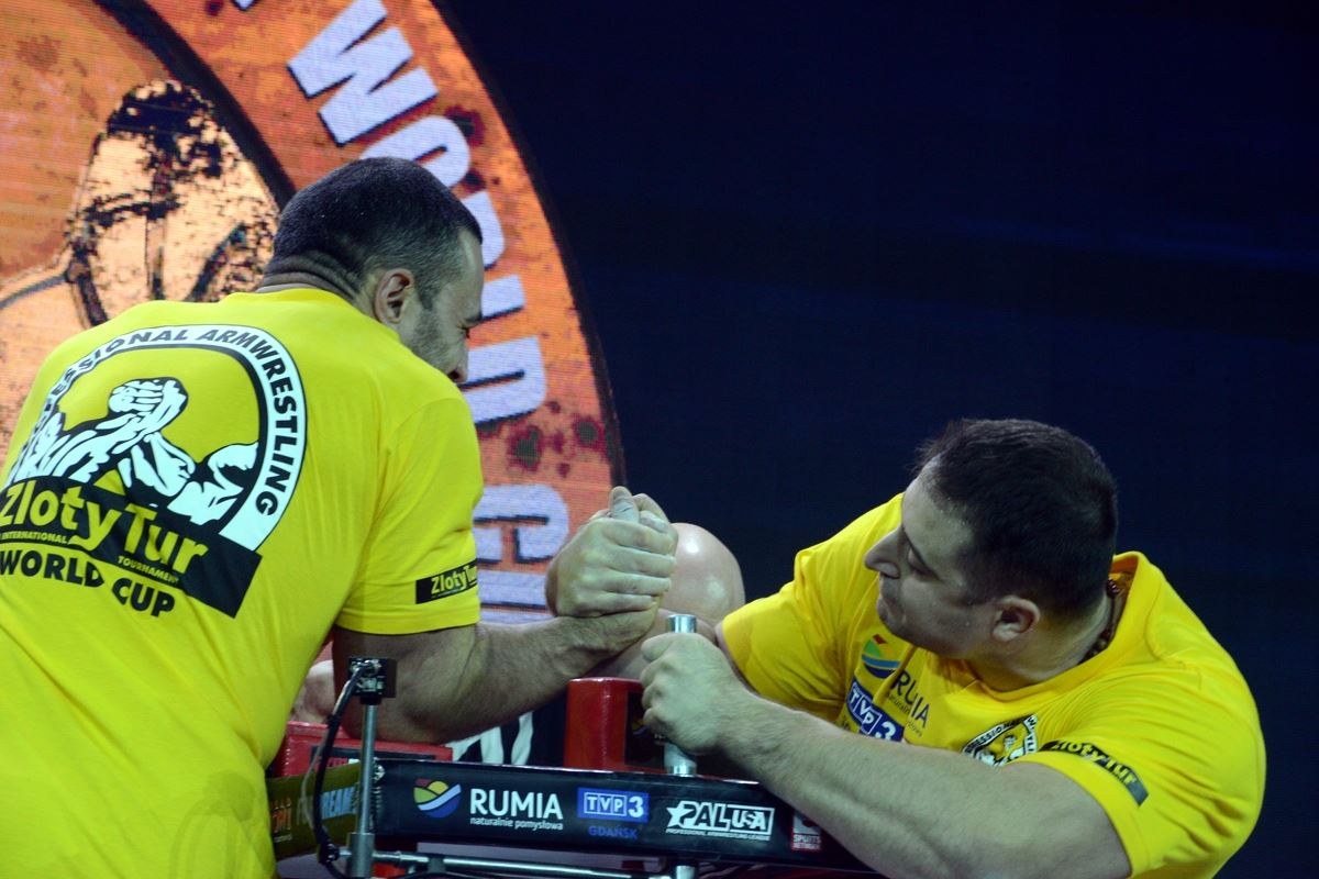 Zloty Tur 2016 Right Hand By Donat Supinski