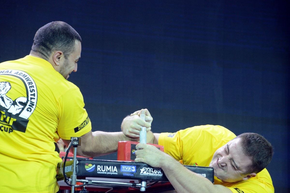 Zloty Tur 2016 Right Hand By Donat Supinski