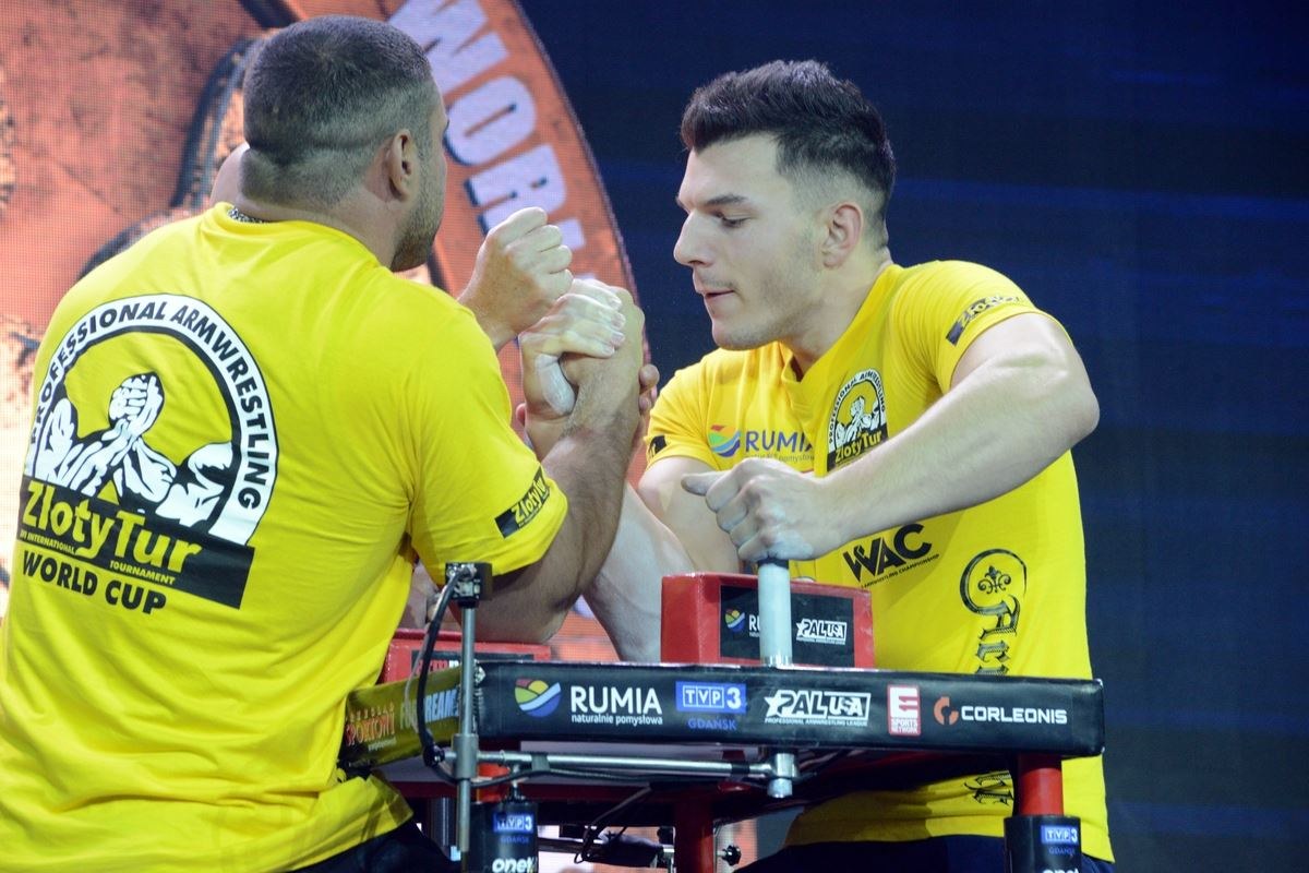 Zloty Tur 2016 Right Hand By Donat Supinski