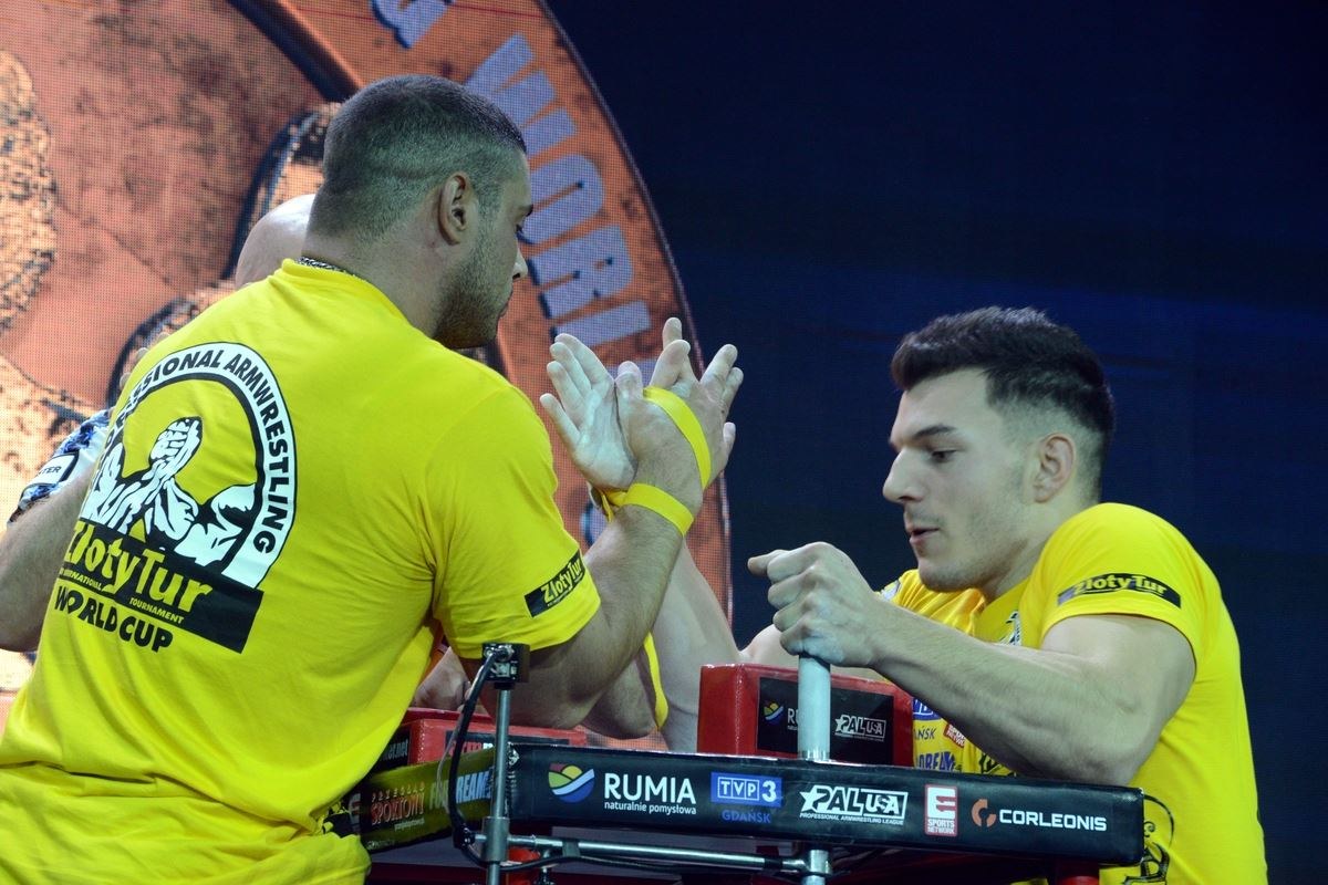 Zloty Tur 2016 Right Hand By Donat Supinski