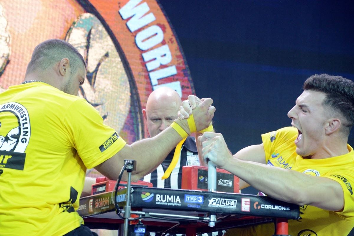 Zloty Tur 2016 Right Hand By Donat Supinski