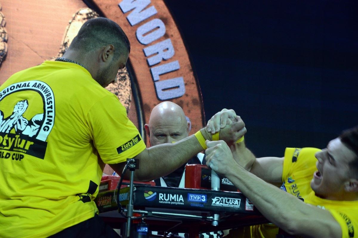 Zloty Tur 2016 Right Hand By Donat Supinski