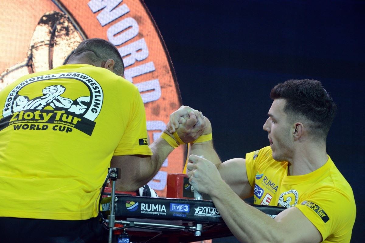 Zloty Tur 2016 Right Hand By Donat Supinski