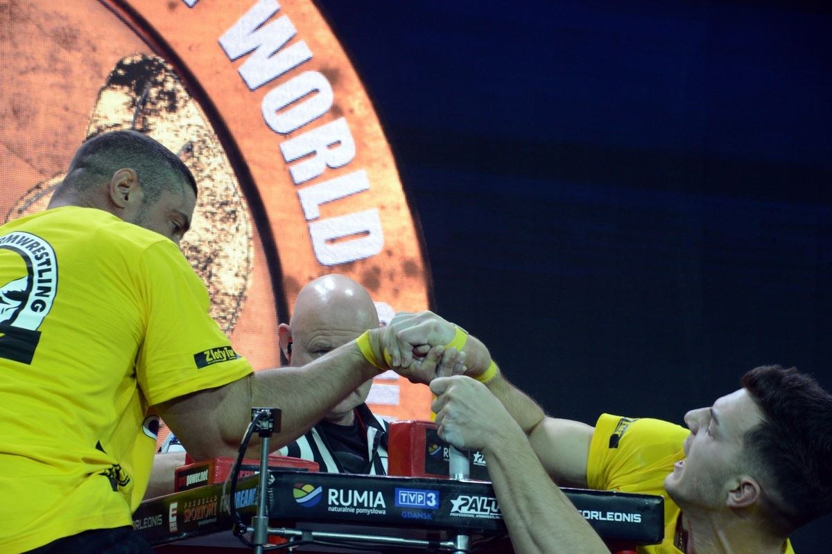 Zloty Tur 2016 Right Hand By Donat Supinski