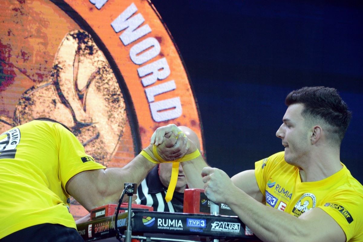 Zloty Tur 2016 Right Hand By Donat Supinski