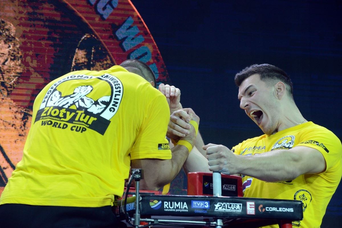 Zloty Tur 2016 Right Hand By Donat Supinski