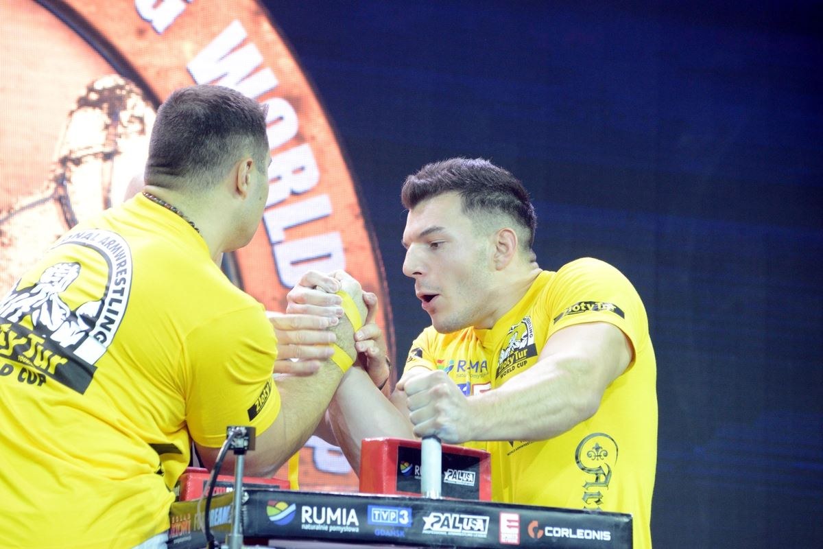 Zloty Tur 2016 Right Hand By Donat Supinski