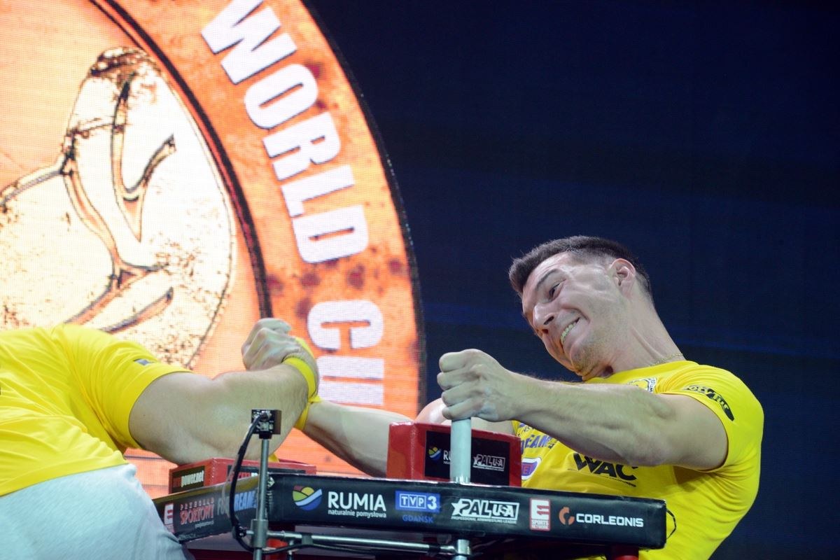 Zloty Tur 2016 Right Hand By Donat Supinski