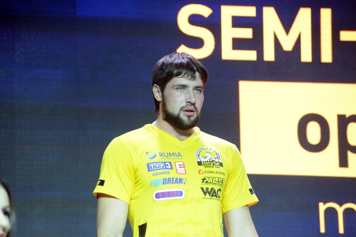 Zloty Tur 2016 Right Hand By Donat Supinski