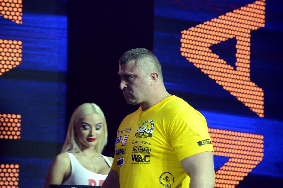 Zloty Tur 2016 Right Hand By Donat Supinski