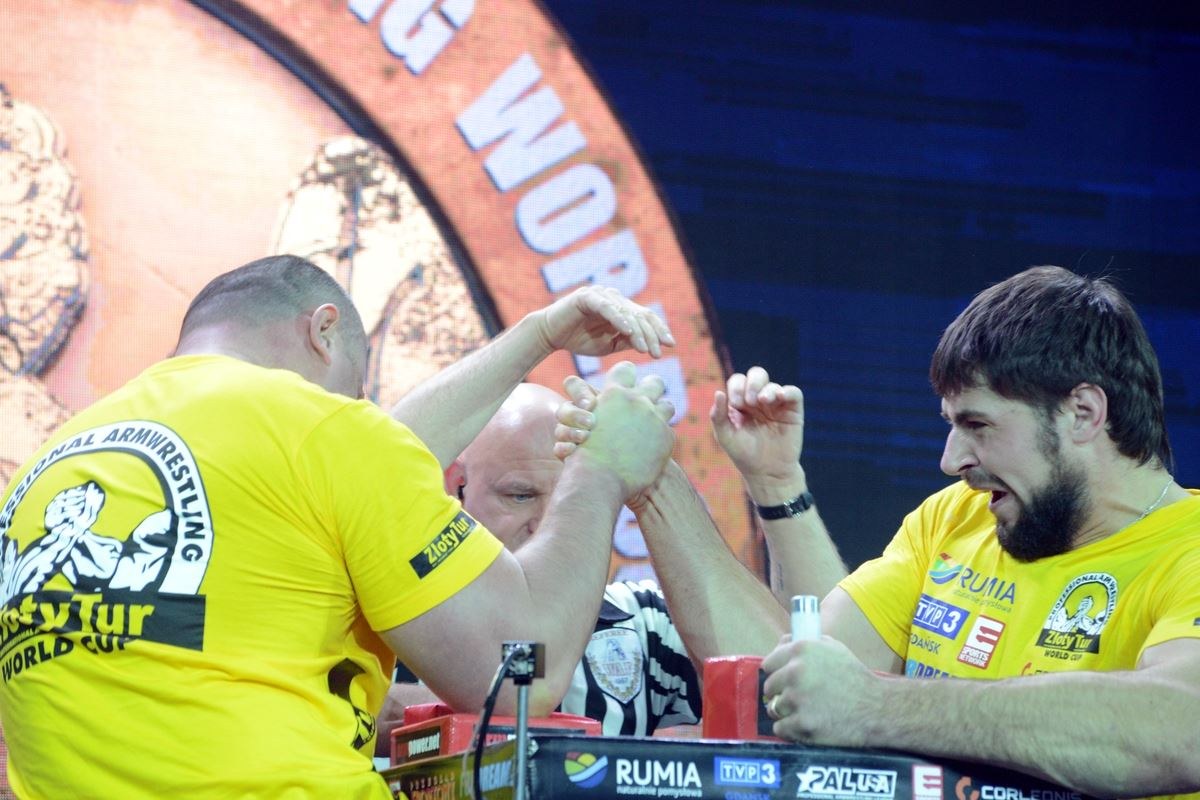 Zloty Tur 2016 Right Hand By Donat Supinski