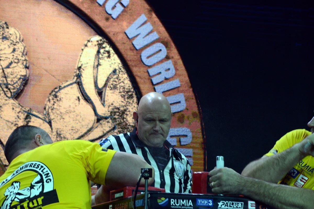 Zloty Tur 2016 Right Hand By Donat Supinski