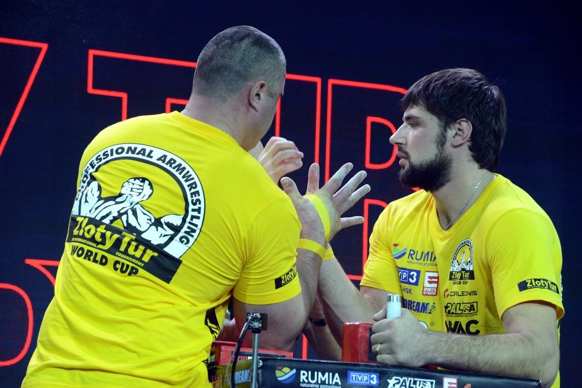 Zloty Tur 2016 Right Hand By Donat Supinski