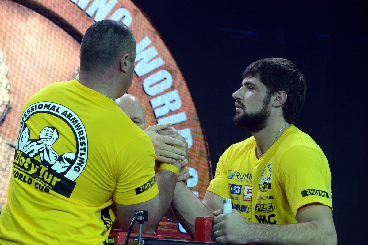 Zloty Tur 2016 Right Hand By Donat Supinski