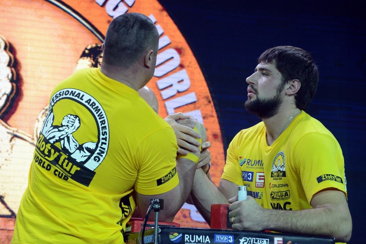 Zloty Tur 2016 Right Hand By Donat Supinski