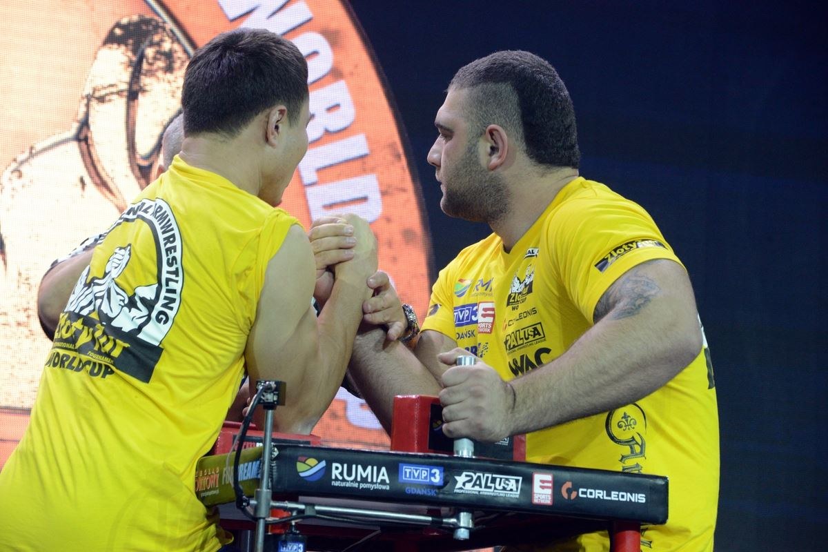 Zloty Tur 2016 Right Hand By Donat Supinski