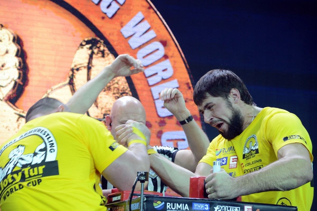 Zloty Tur 2016 Right Hand By Donat Supinski