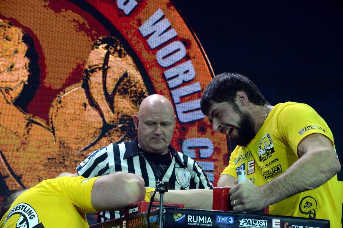 Zloty Tur 2016 Right Hand By Donat Supinski