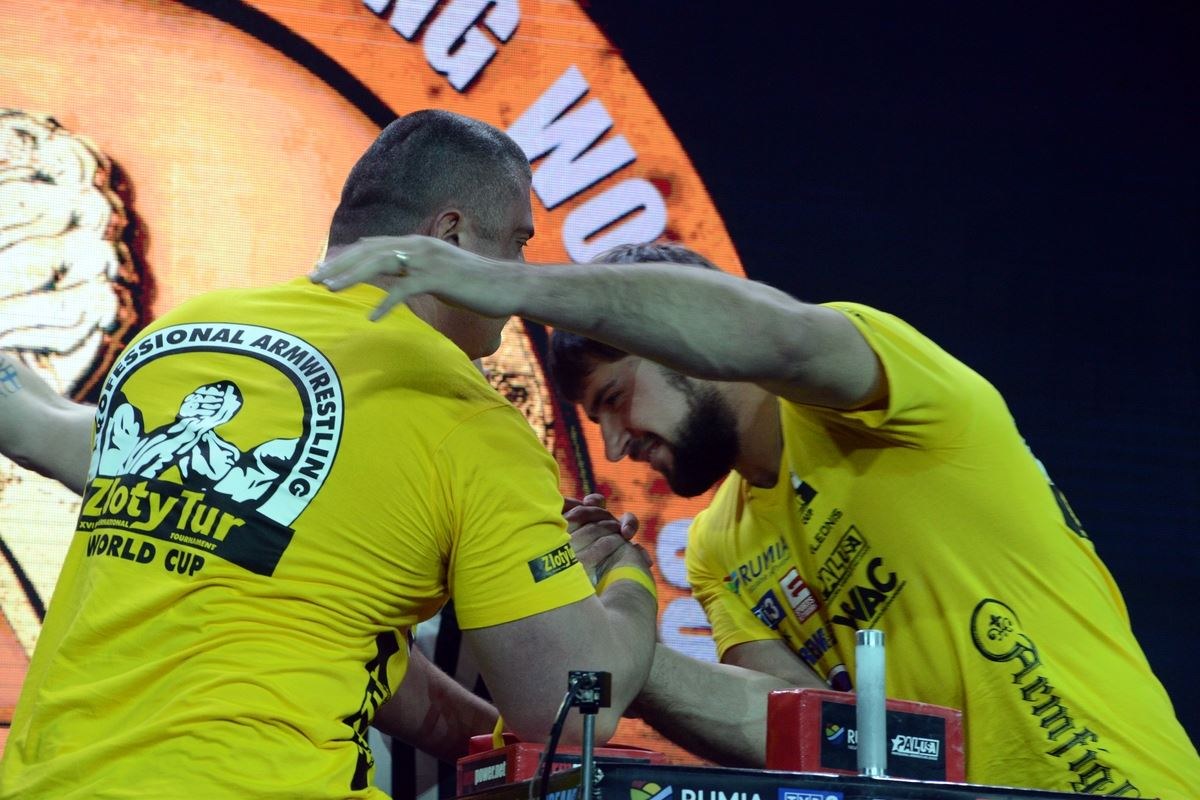 Zloty Tur 2016 Right Hand By Donat Supinski