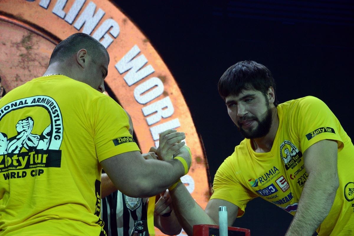 Zloty Tur 2016 Right Hand By Donat Supinski