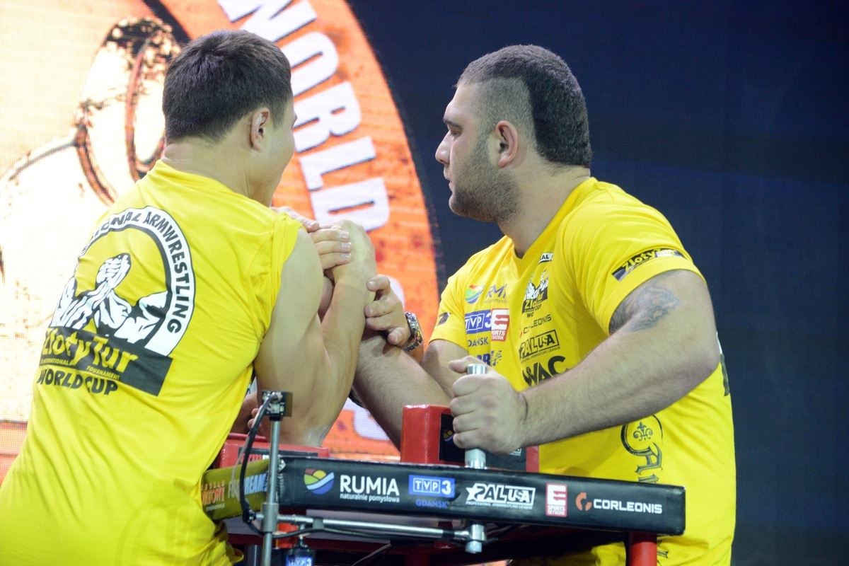 Zloty Tur 2016 Right Hand By Donat Supinski