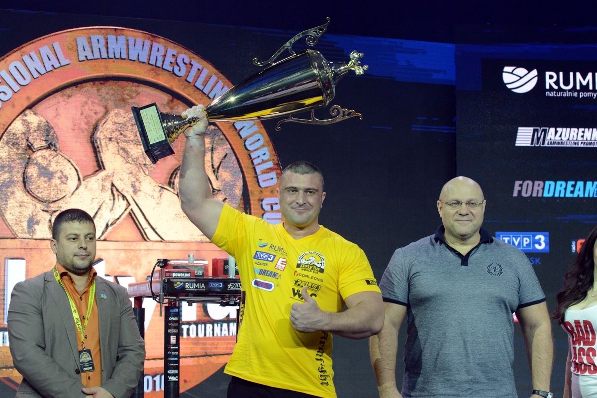 Zloty Tur 2016 Right Hand By Donat Supinski