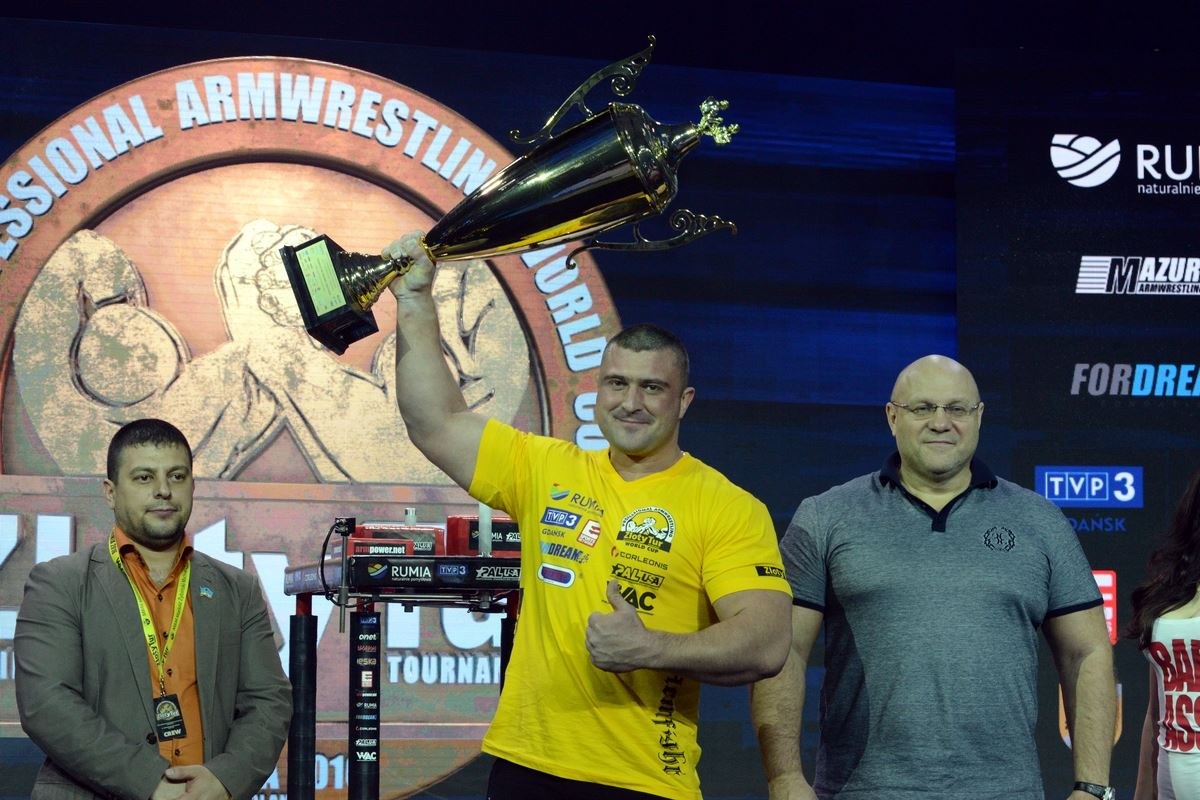 Zloty Tur 2016 Right Hand By Donat Supinski