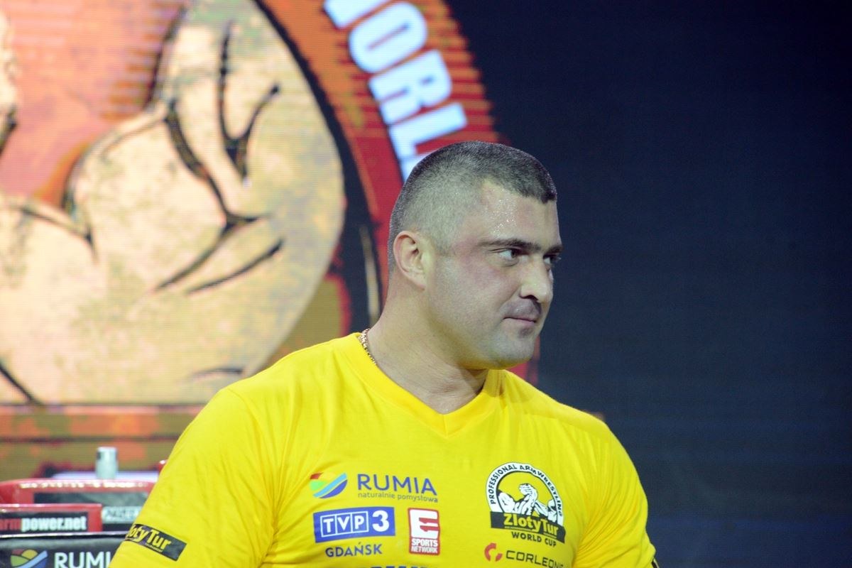 Zloty Tur 2016 Right Hand By Donat Supinski