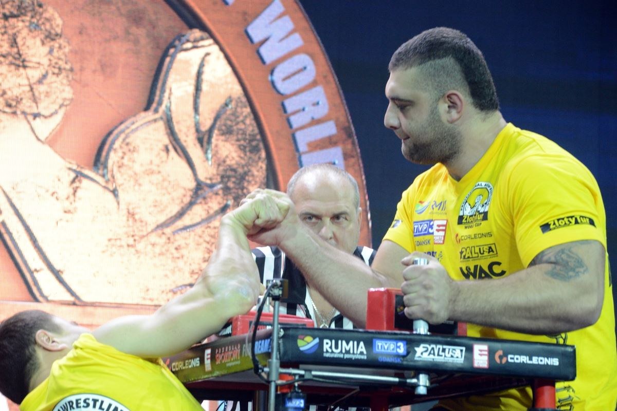 Zloty Tur 2016 Right Hand By Donat Supinski