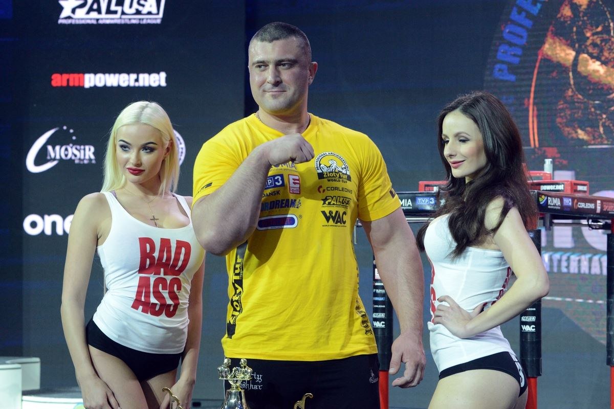 Zloty Tur 2016 Right Hand By Donat Supinski