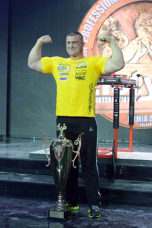 Zloty Tur 2016 Right Hand By Donat Supinski