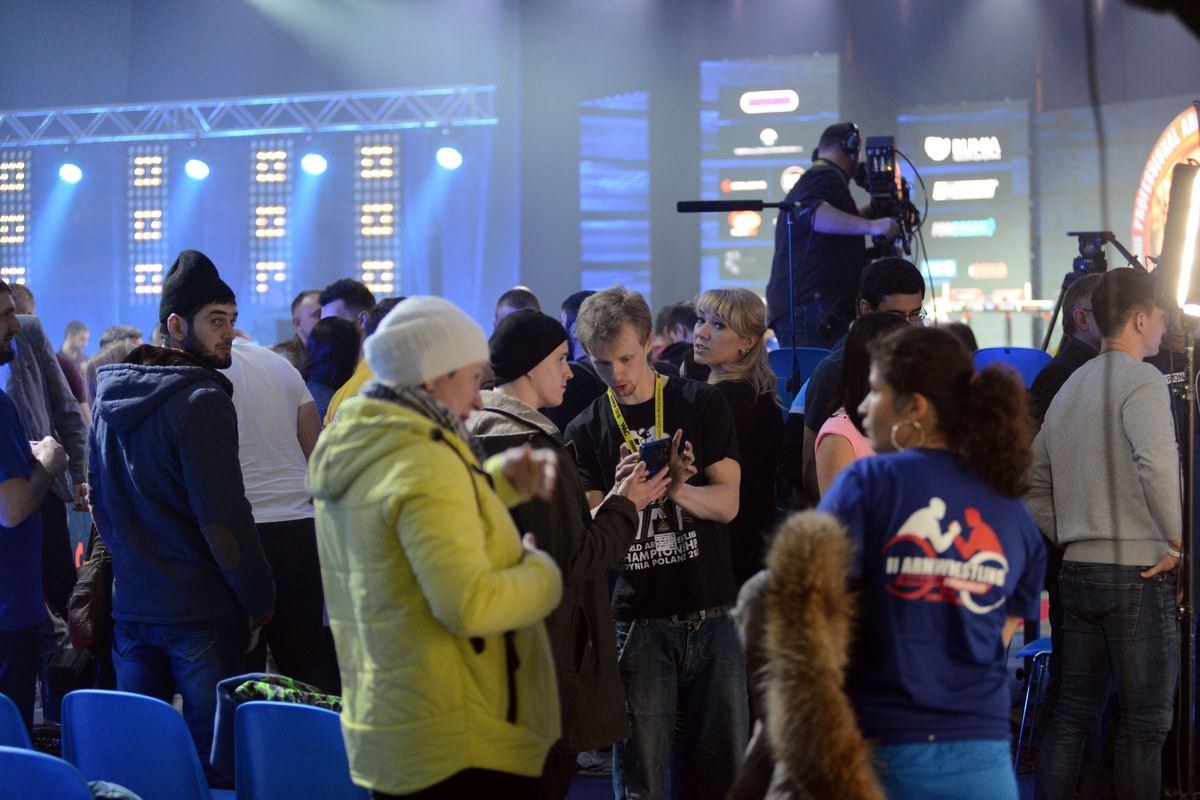 Zloty Tur 2016 Right Hand By Donat Supinski