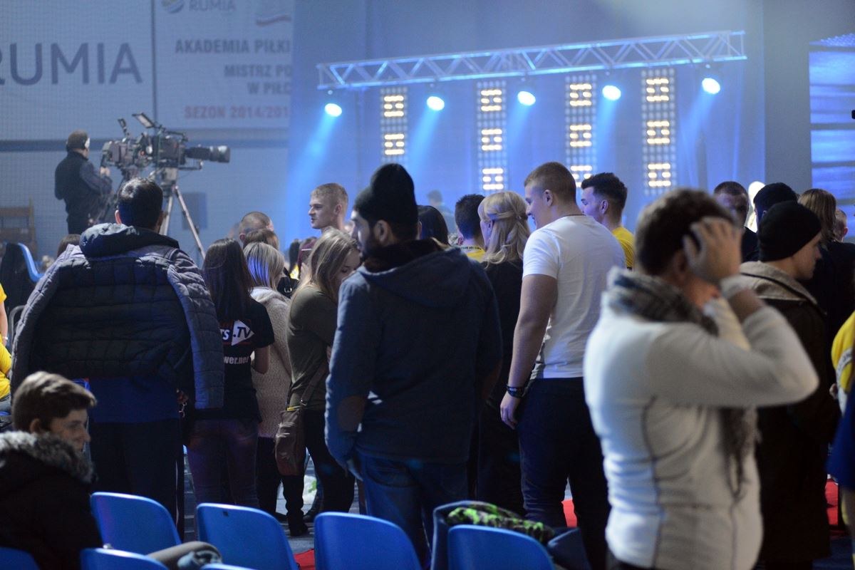 Zloty Tur 2016 Right Hand By Donat Supinski