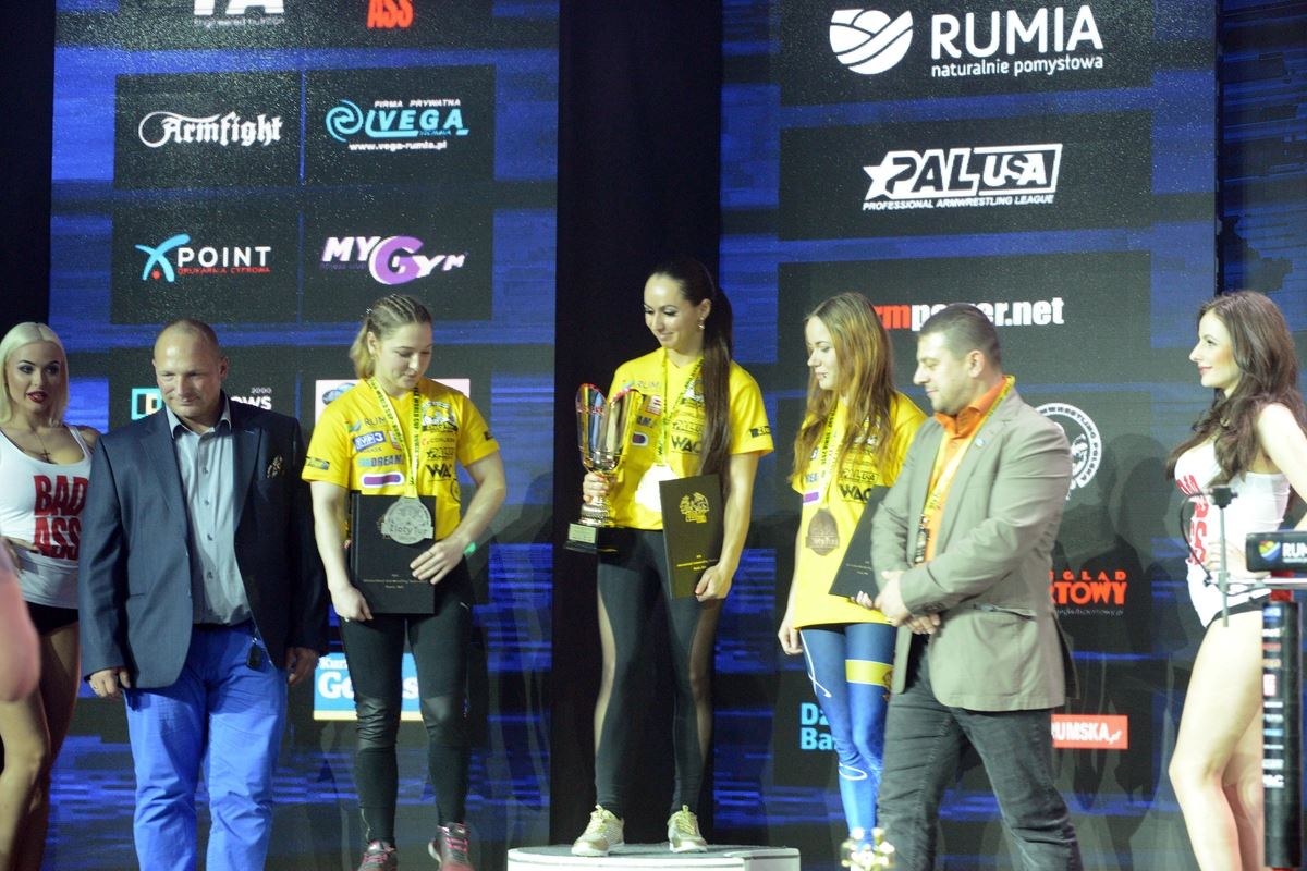 Zloty Tur 2016 Right Hand By Donat Supinski